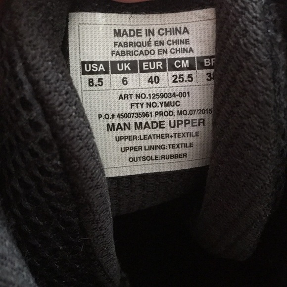 Black under armour basketball shoes - Picture 4 of 5